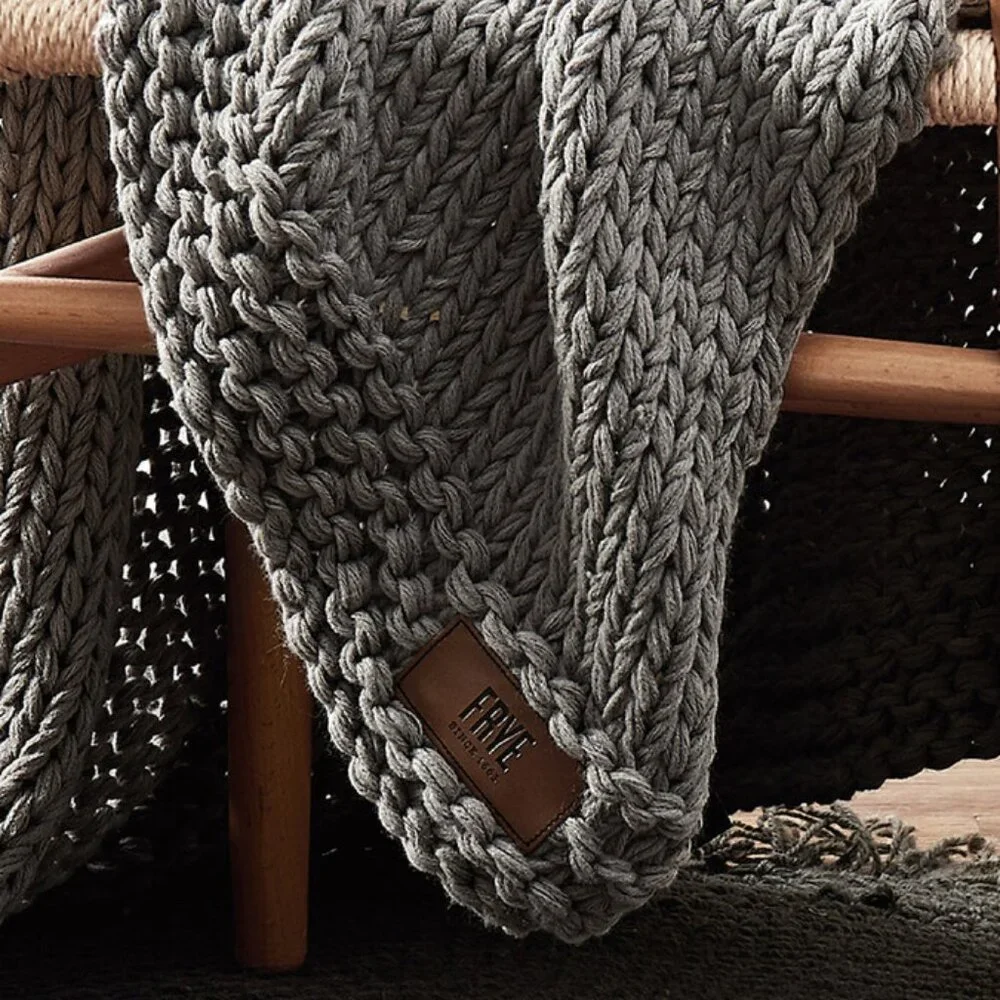 Frye Lord & Taylor NEW Gray Chunky Knit Cozy Warm 50x60 Throw Blanket